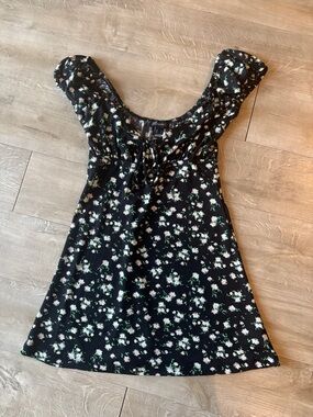 Black Floral Streetwear Society Mini Dress Size Small